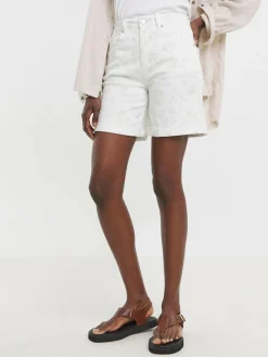 JD Williams White Floral Embroidered Denim Shorts^Women Shorts