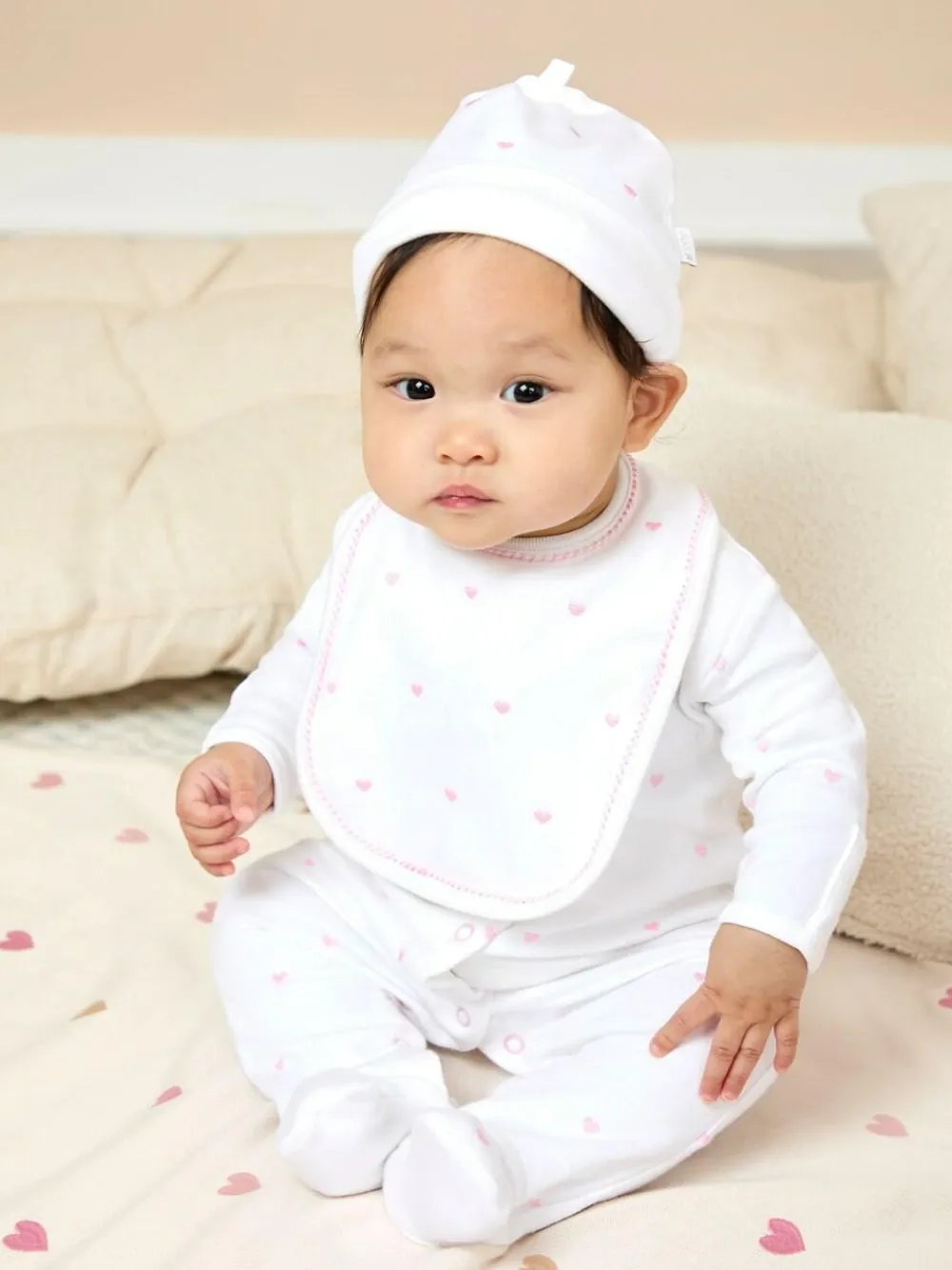 Sale Jojo Maman Bébé Pink Organic Cotton Heart Embroidered Bib