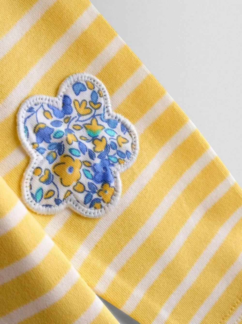 Hot Jojo Maman Bébé Breton Pocket Top Yellow Duck