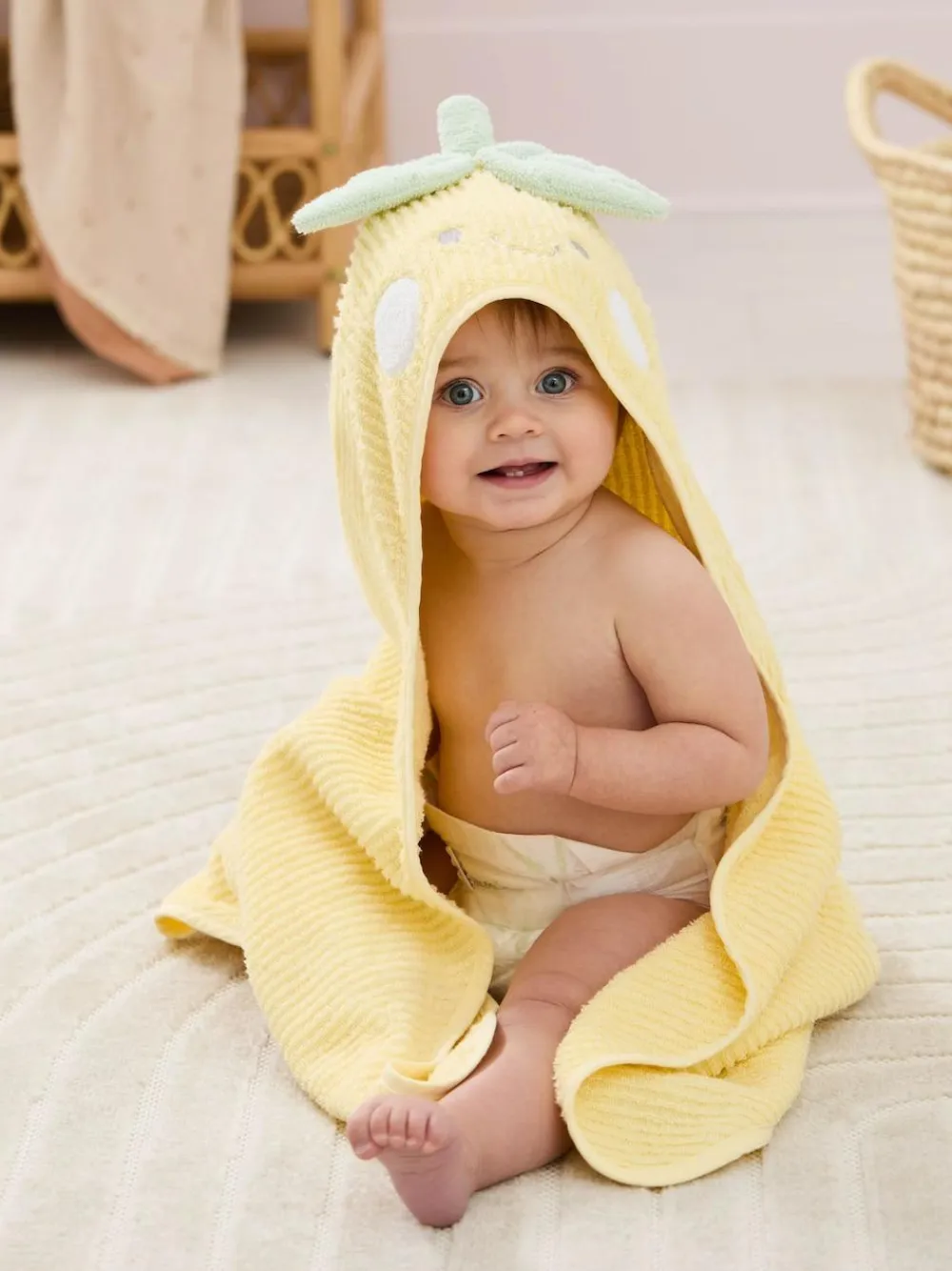 Jojo Maman Bébé Yellow Lemon Character Hooded Towel