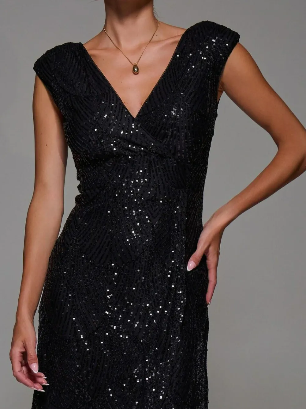 Jolie Moi Black Sequin Asymmetric Ruffle Hem Maxi Dress^Women Maxi Dresses