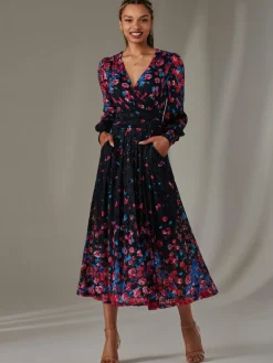 Outlet Jolie Moi Dalia Symmetrical Print Lace Maxi Dress Pink