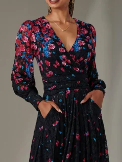 Outlet Jolie Moi Dalia Symmetrical Print Lace Maxi Dress Pink