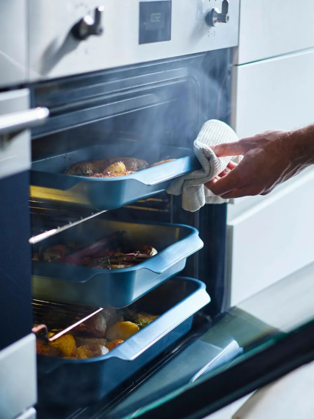 Joseph Joseph Blue Nest™ Oven Non Stick 3 Piece Roasting Tray Set^ Branded Kitchenware