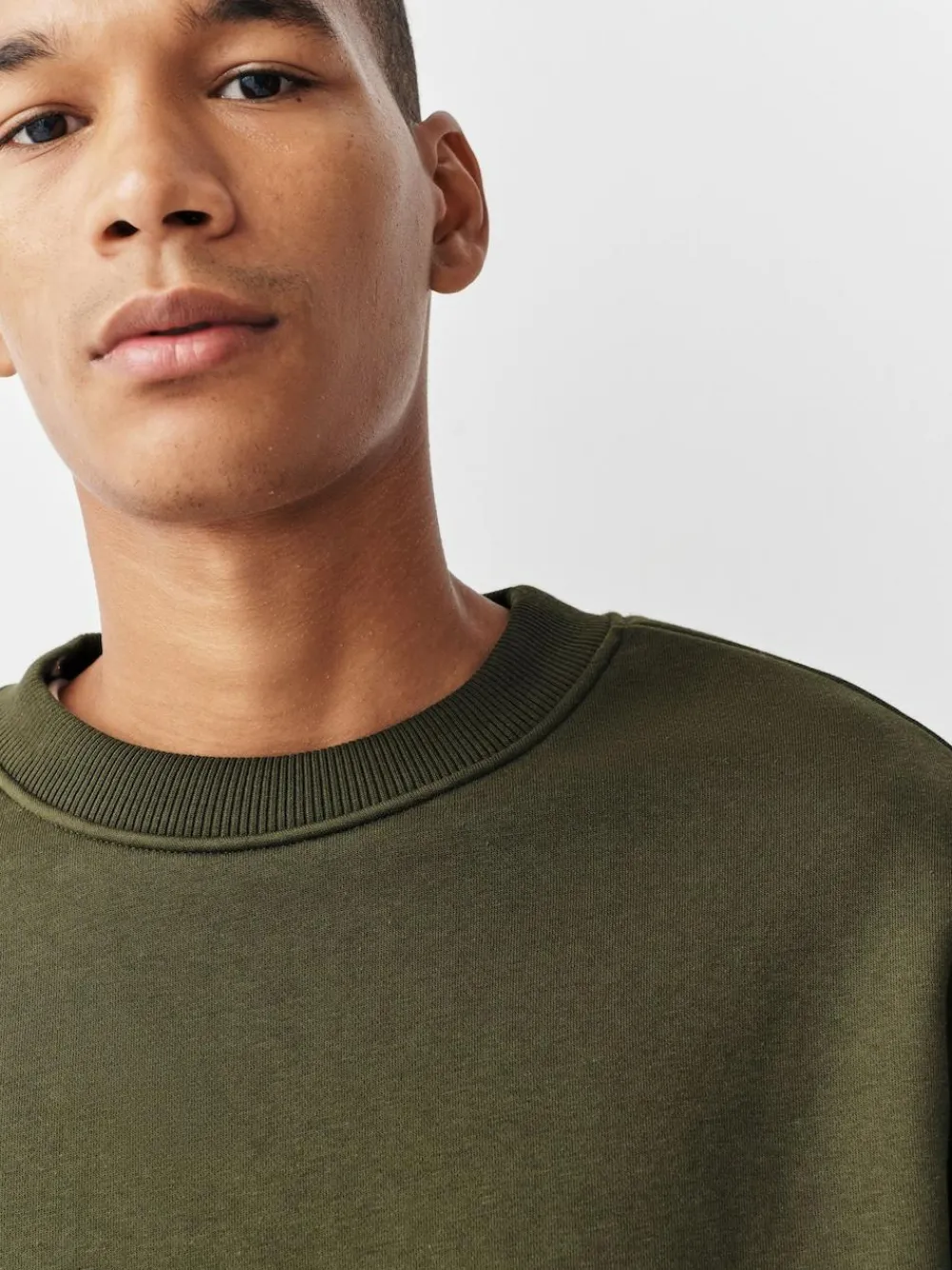 Next Khaki Green Regular Fit Heavyweight Cotton Rich Crew Neck Sweatshirt^ Sweatshirts & Hoodies|Sweatshirts & Hoodies