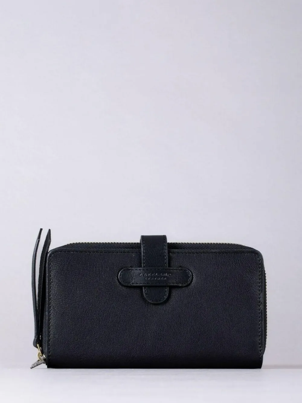 Online Lakeland Leather Newby Tab Purse Black