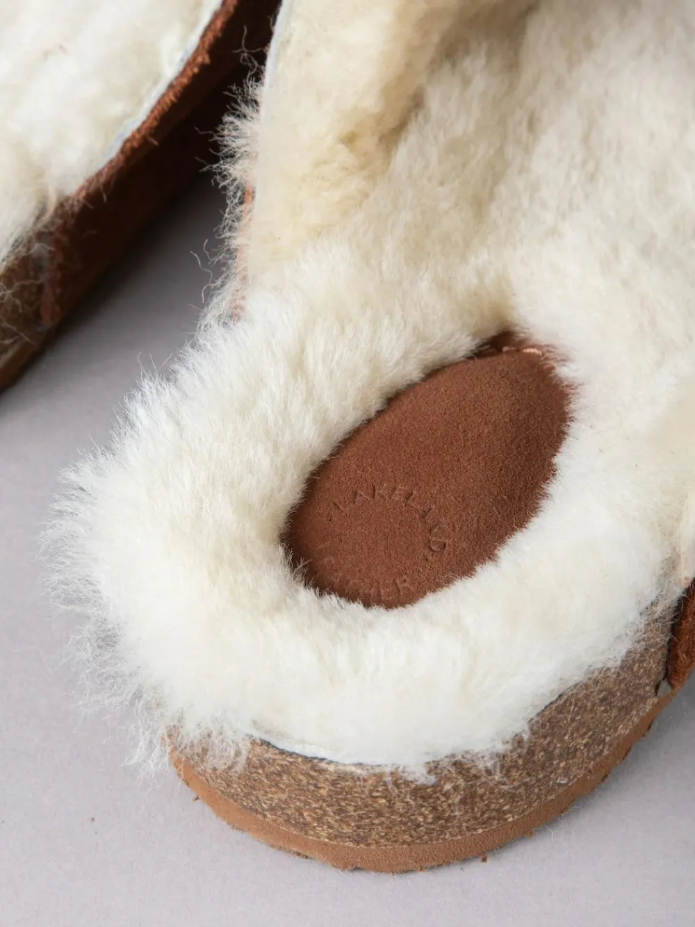Lakeland Leather Brown Unisex Sheepskin Clog Slippers^ Slippers|Slippers