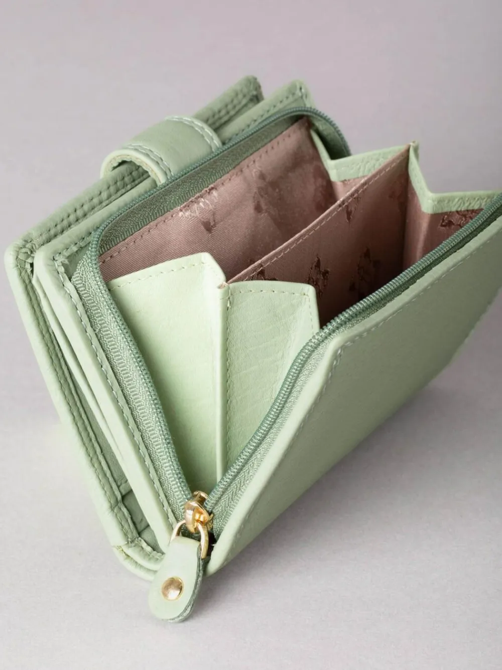 Hot Lakeland Leather Green Small Tab Purse