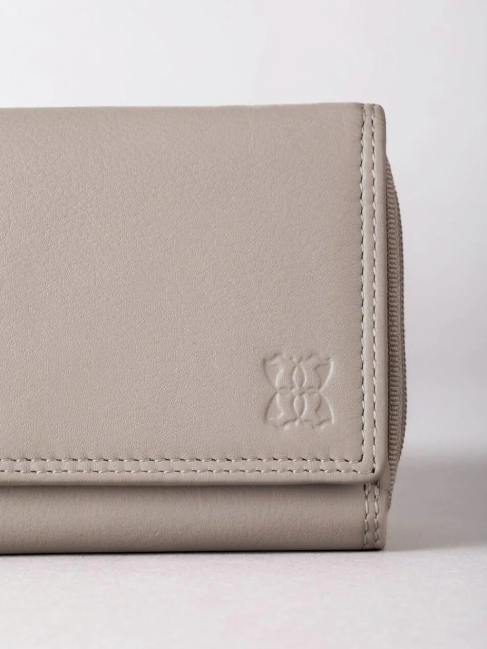 Lakeland Leather Grey Small Purse^Women Purses