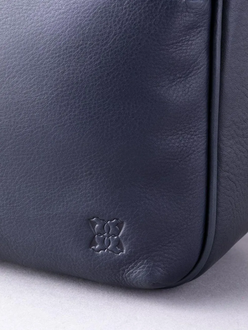 Lakeland Leather Ambleside Cross-Body Bag^Women Bags