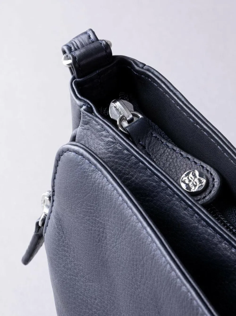 Lakeland Leather Ambleside Cross-Body Bag^Women Bags