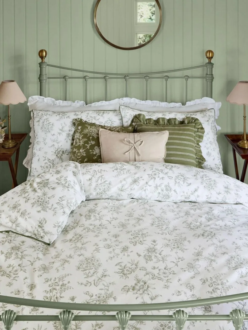Laura Ashley Green Aneta Floral 100% Cotton Duvet Cover and Pillowcase Set^ Branded Bedlinen