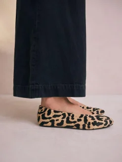 Online Next Leopard Extra Wide Fit Leather Round Toe Ballerinas