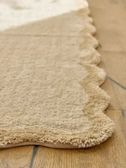 Next Light Natural Soft Scallop Washable Runner^ Rugs & Runners