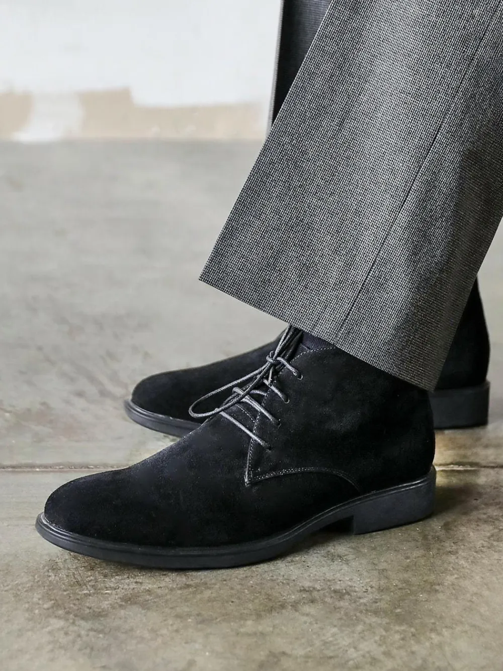 Discount Linzi Black Francesco Chukka Boots