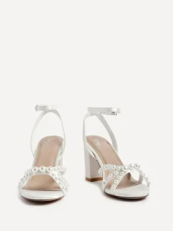 New Linzi Ivory Enchanted Pearl Detailed Front Stap With Block Sandals
