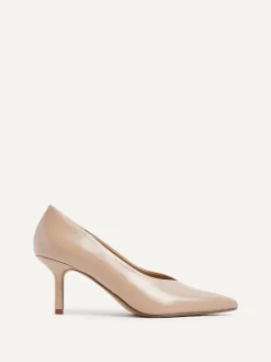 New Linzi Bellamy V-Shaped Closed Toe Court Heels Nude