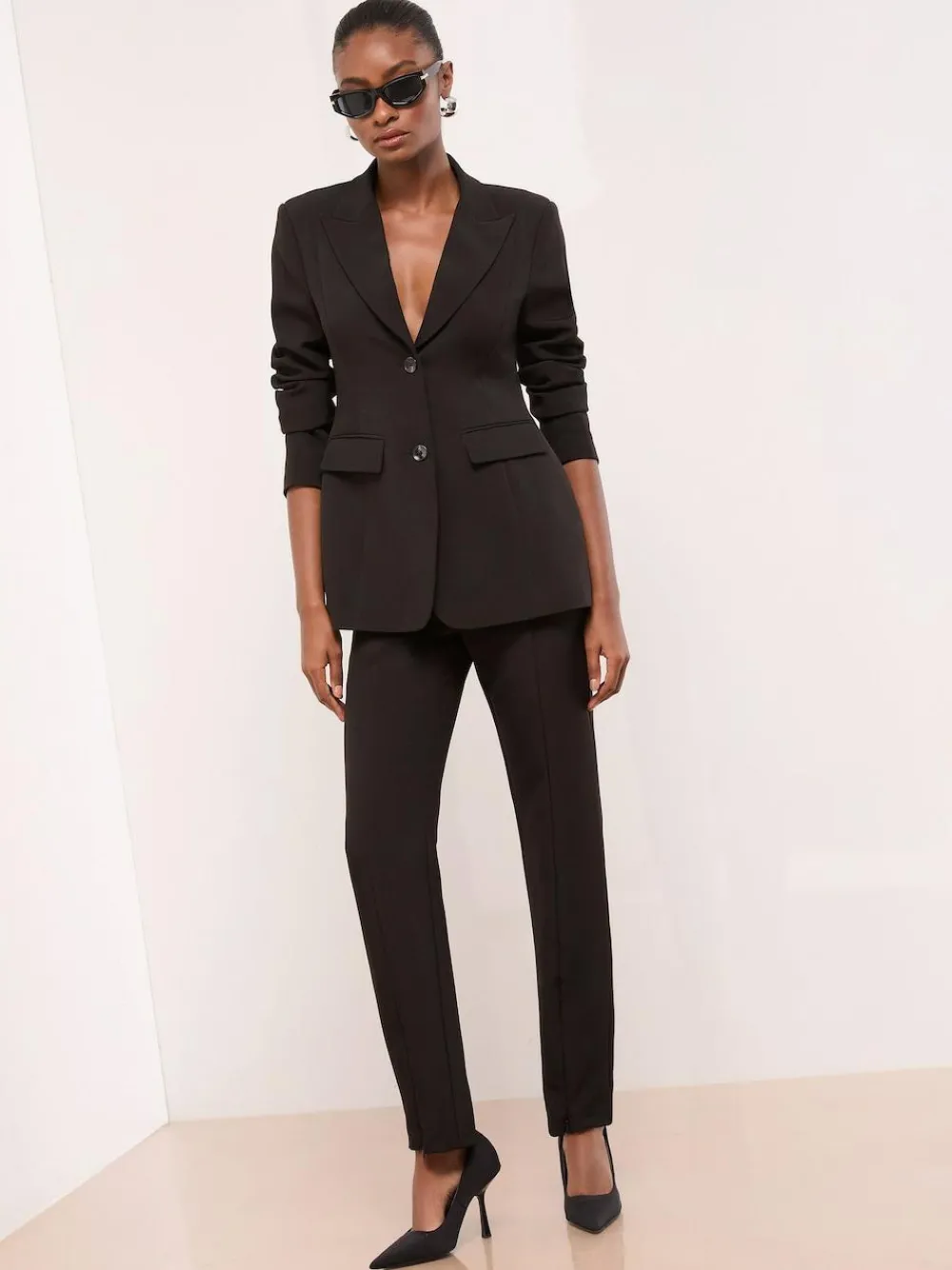 Lipsy Black Cinched Waist Fitted Blazer^Women Blazers