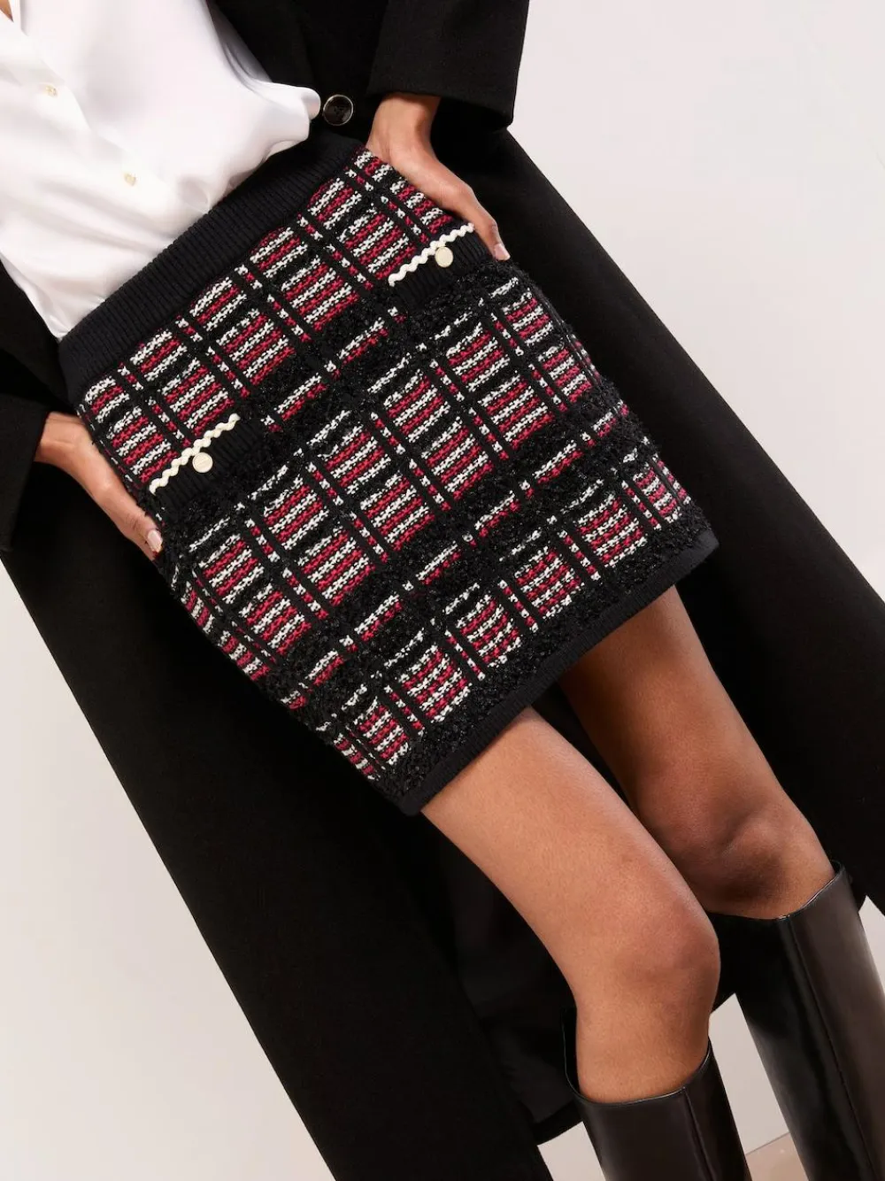 Lipsy Black/Red Checked Boucle Trim Detail Knitted Mini Skirt^Women Skirts