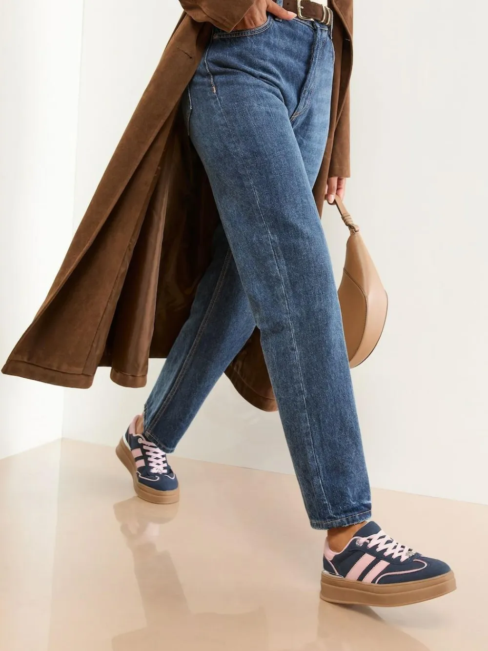 Outlet Lipsy Faux Suede Chunky Platform Sports Trainer Navy