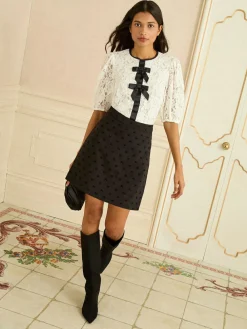 New Love & Roses Mini Skirt Black Flocked Bow Print