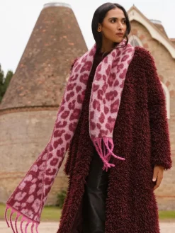 Outlet Love & Roses Burgundy Leopard Print Brushed Scarf