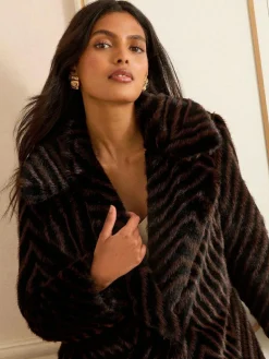Love & Roses Chocolate Brown Chevron Faux Fur Coat^Women Coats & Jackets|Coats & Jackets