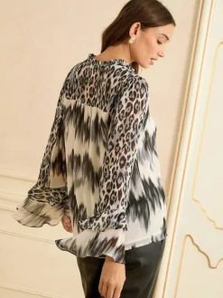 Clearance Love & Roses Grey Animal V-Neck Hardware Flute Sleeve Blouse