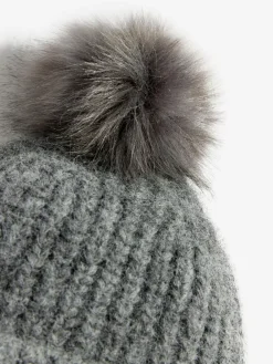 New Love & Roses Grey Cosy Pom Hat