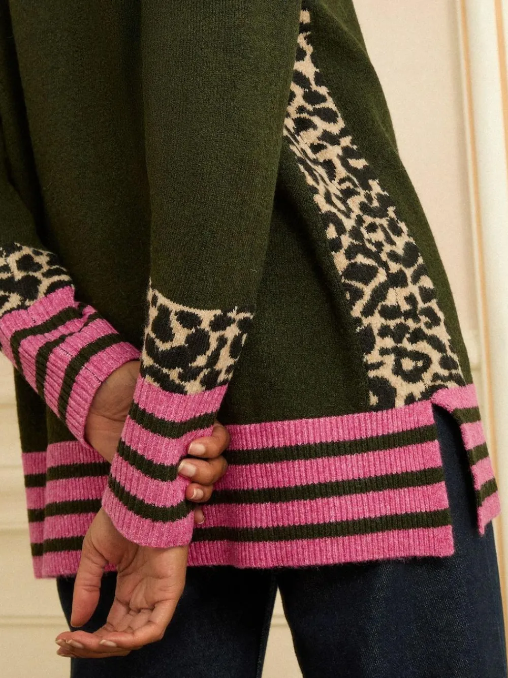 Love & Roses Khaki Green Animal Side Stripe Crew Neck Cosy Jumper^Women Knitwear|Knitwear