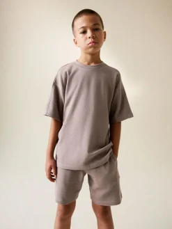 Next Textured Short Sleeve T-Shirt and Shorts Set (3-16yrs)^BOY Sets & Outfits|Sweatshirts & Hoodies