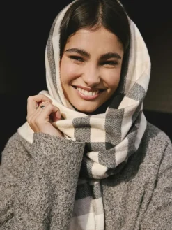 Best Next Midweight Scarf Monochrome Check