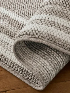 Hot Next Natural Albie Bobble Border Runner