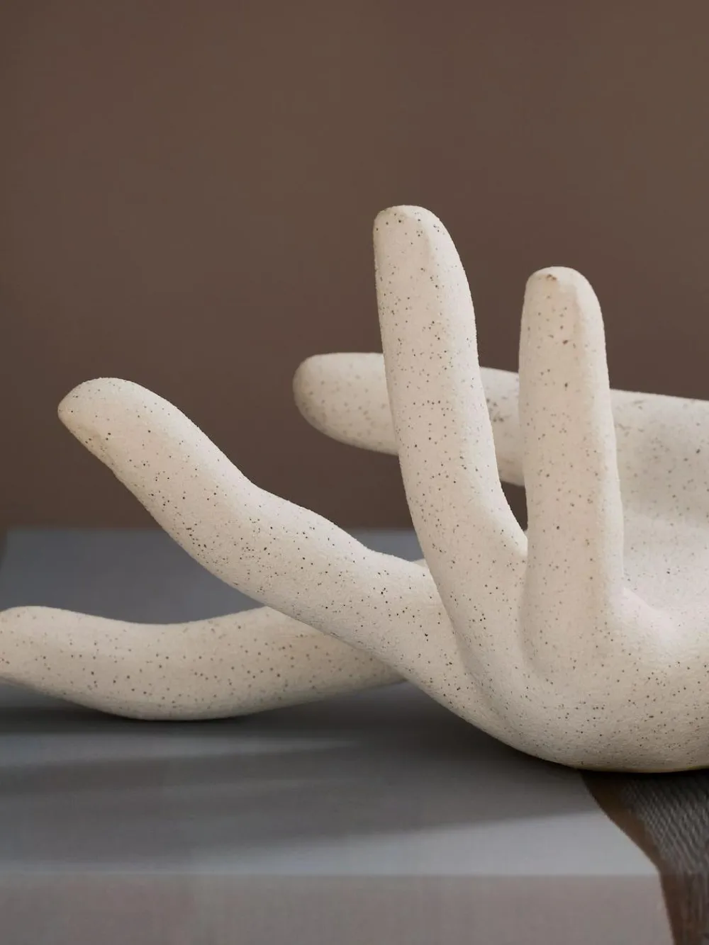 Hot Next Natural Ceramic Hand Trinket Dish Ring Holder