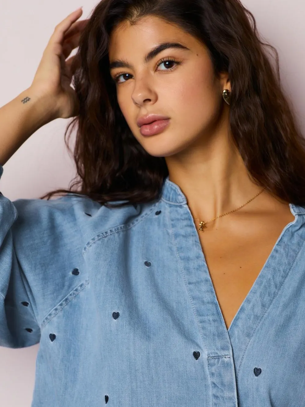 Hot Next Navy Blue Heart Heart Embroidered V-Neck Puff Sleeve Denim Blouse