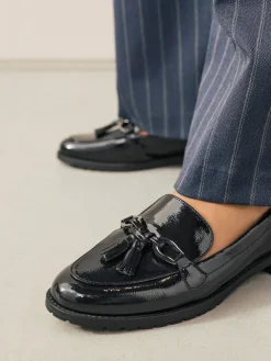 Hot Next Patent Tassel Hardware Detail Loafers Navy Patent