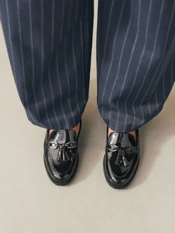 Hot Next Patent Tassel Hardware Detail Loafers Navy Patent