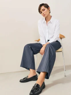 Hot Next Patent Tassel Hardware Detail Loafers Navy Patent