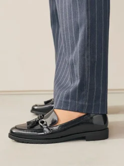 Hot Next Patent Tassel Hardware Detail Loafers Navy Patent