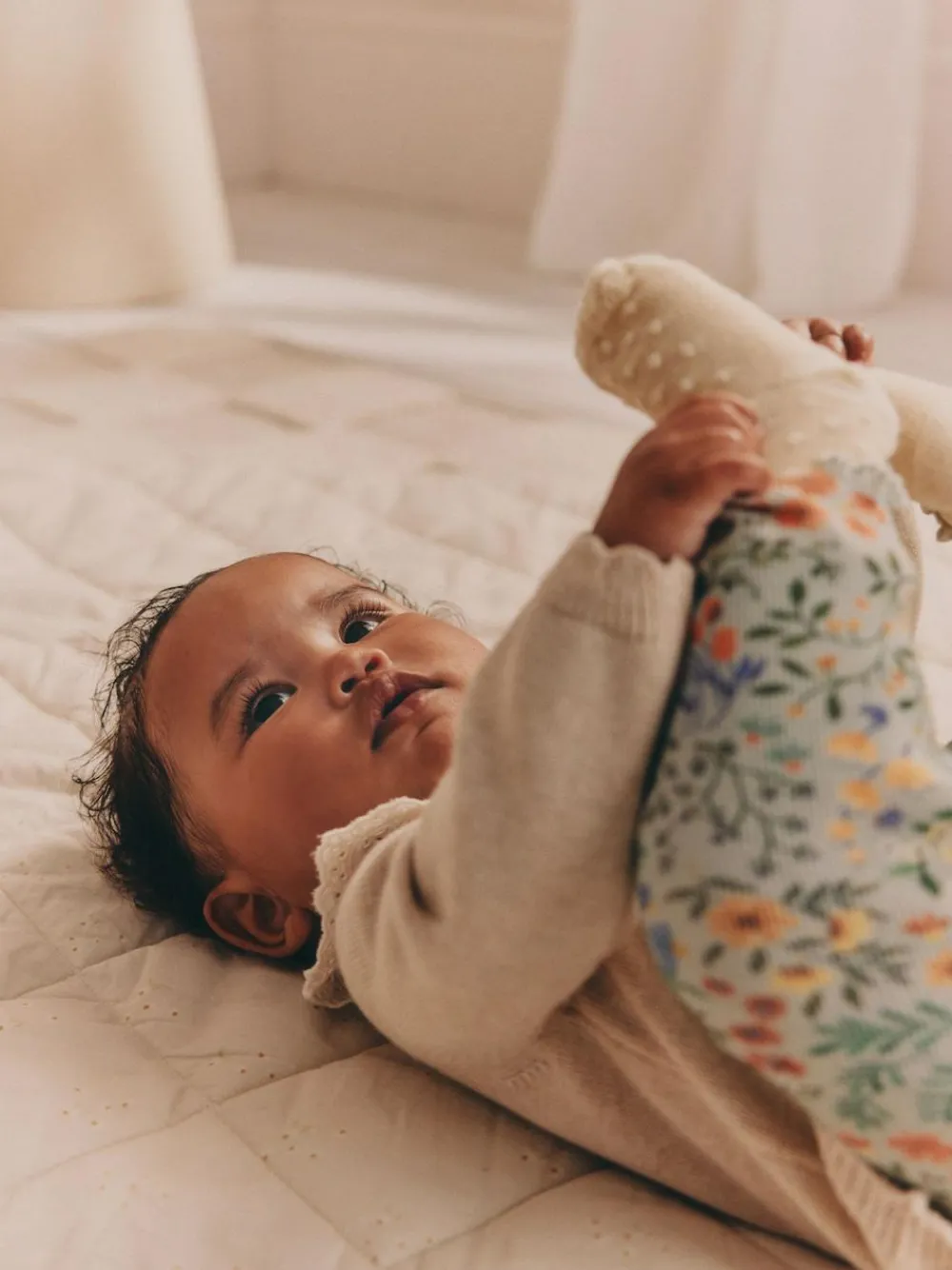 Best Next Neutral Duck/ Sage Ditsy Baby Knitted Jumper and Leggings 2 Piece Set (0mths-3yrs)