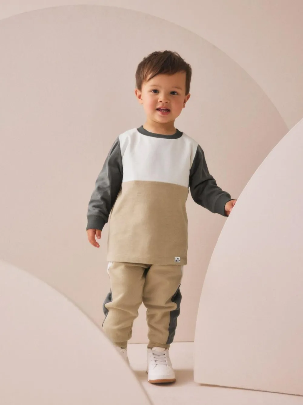 Next Long Sleeve Soft Touch T-Shirt and Joggers Set (3mths-7yrs)^BOY Tops|Sweat Pants