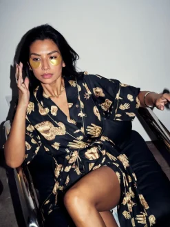 Never Fully Dressed Black/Gold Charm Satin Robe^Women Nightwear|Bathrobes