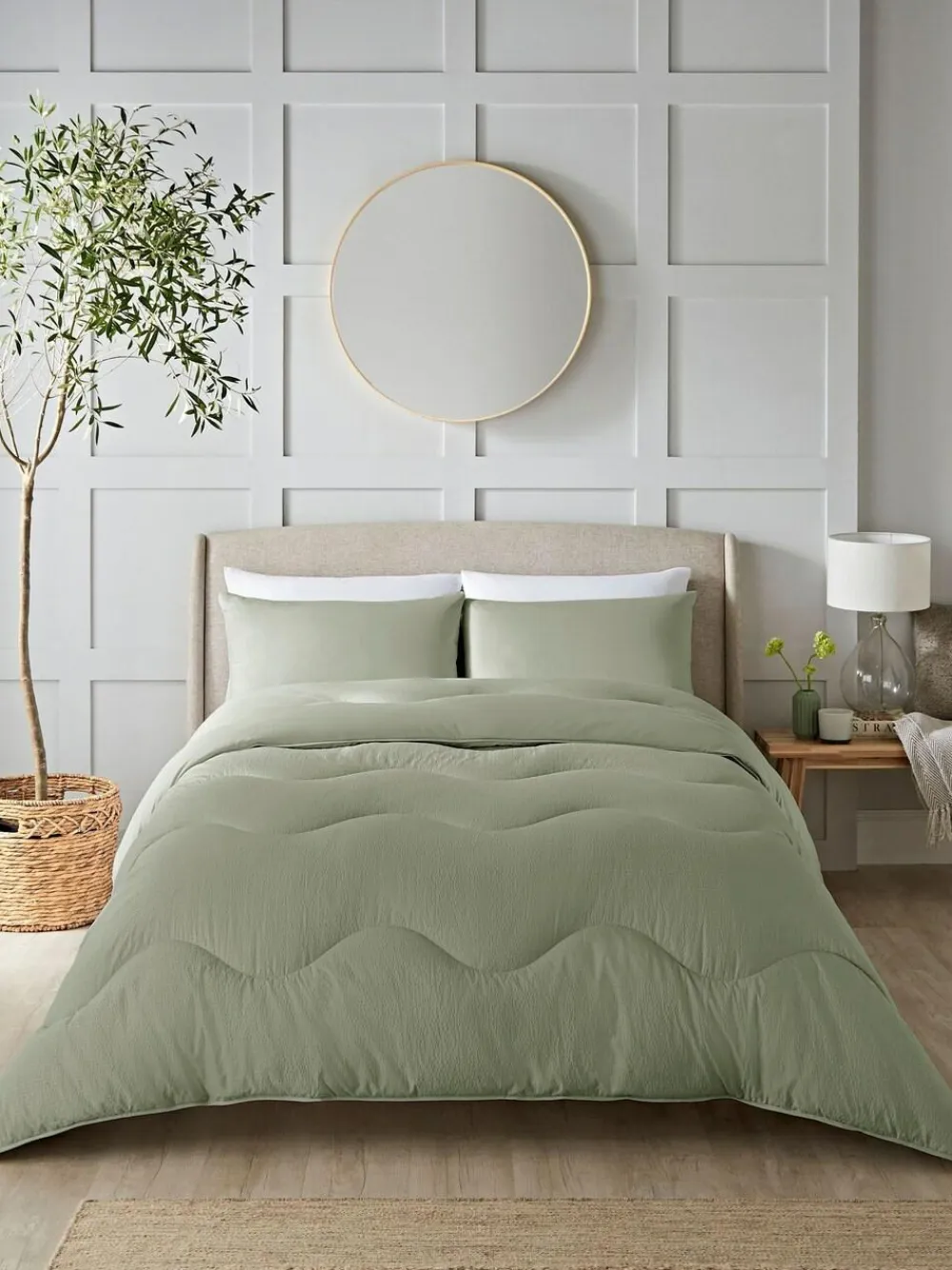 Best Night Lark Green Seersucker Coverless Duvet Set