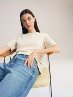 Hot Next Oatmeal Cream Heavyweight Short Sleeve Crew Neck T-Shirt