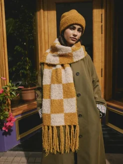 Next Ochre Yellow Checkerboard Boucle Knitted Heavweight Scarf^Women Hats, Gloves & Scarves|Hats, Gloves & Scarves