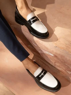 Clearance Off The Hook Monro Loafer Formal Casual Slip-On Leather Shoes White