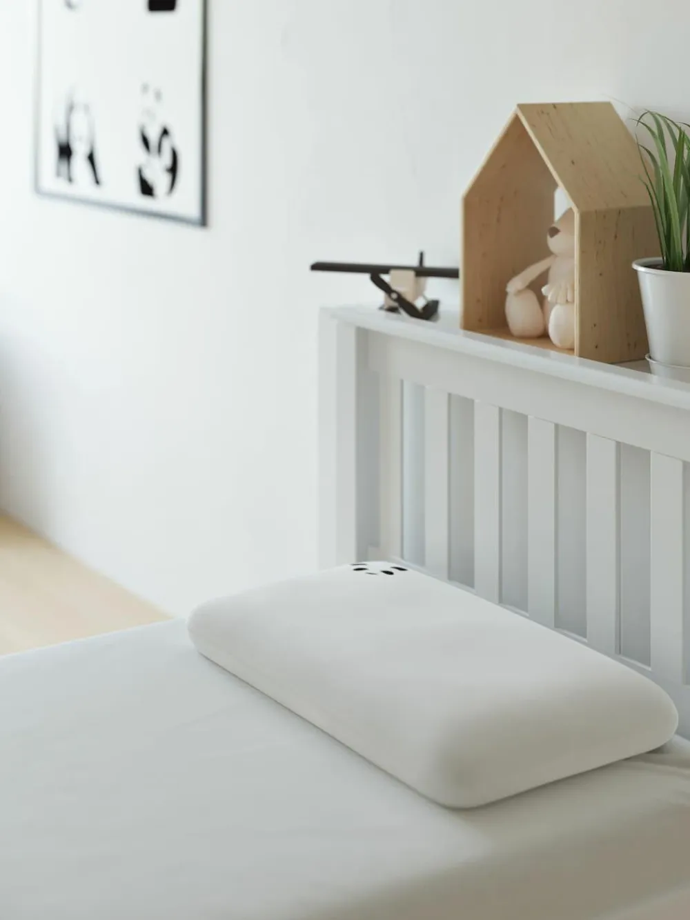 Online Panda London Medium Pillow 4+Years