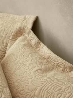 Hot Pineapple Elephant Casablanca Pinsonic Pillowsham Pair