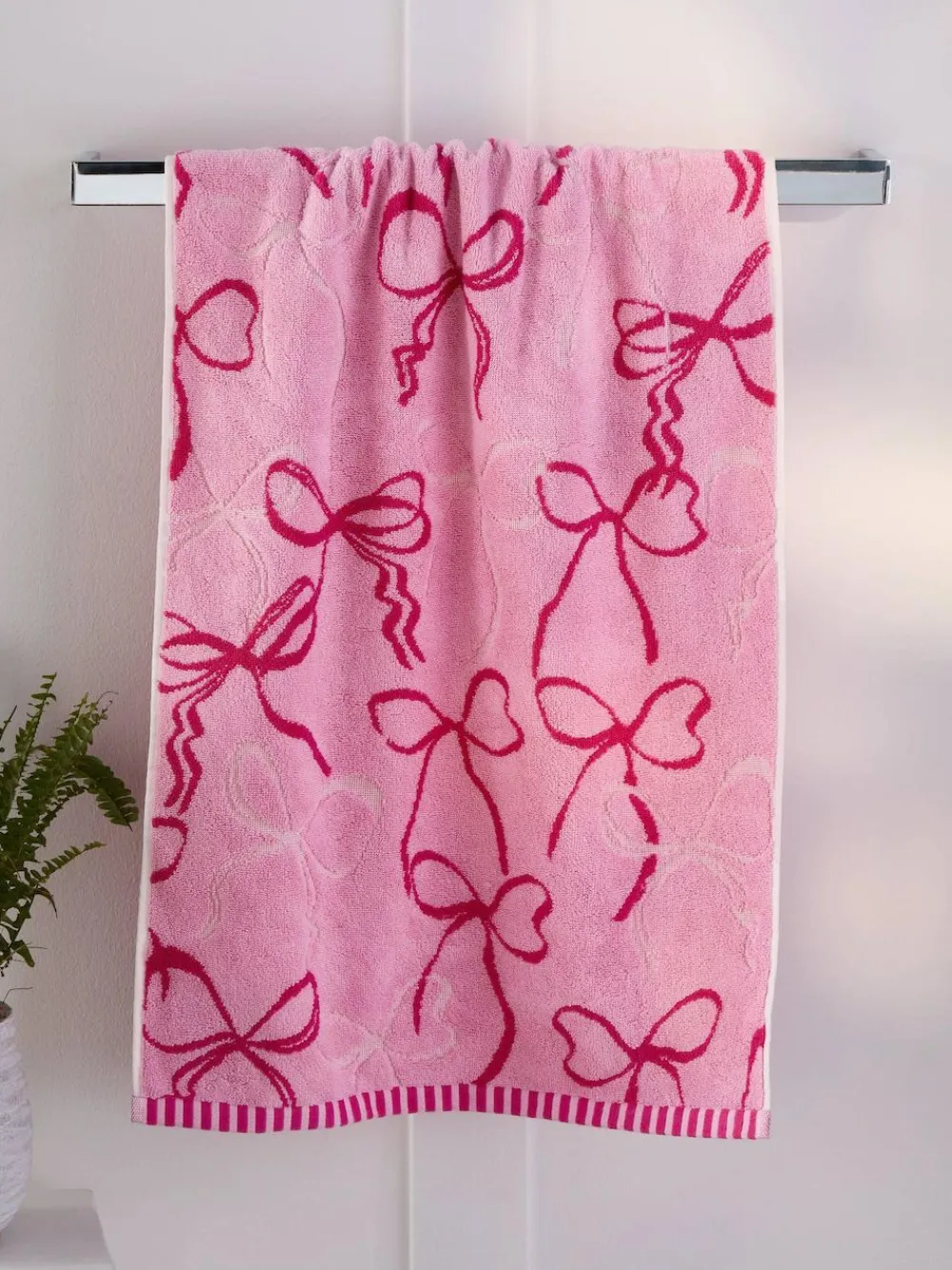 Next Pink Bow 100% Cotton Towel