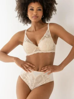 Outlet Pour Moi Padded Atelier Lace Underwired Bra Cream